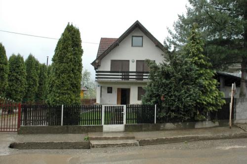 Дом на продажу, Čačak, Čačak Područje