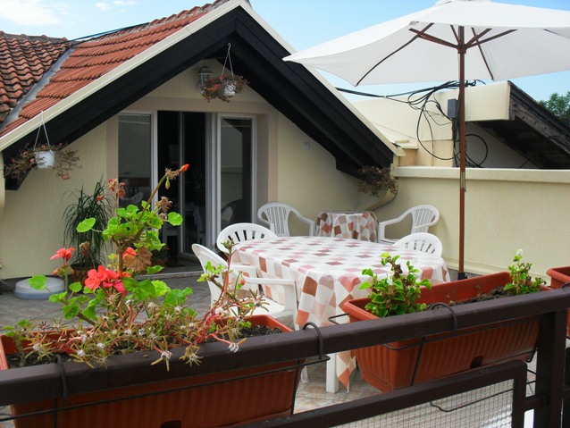 Prodajem Stan-Apartman, Lekino Brdo, Beograd Grad