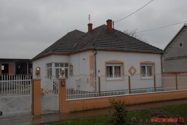 На продажу дом, Stari Banovci, Srem Područje